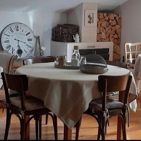 Lo Nou Bnb Pollein Buitenkant foto